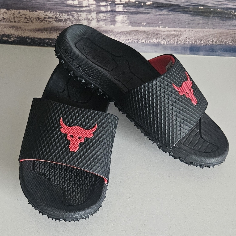 NWOT Under Armour Slide Pn Sandals